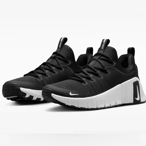 Nike Black and White Slip-On Training Sneakers / Nike Free Metcon 6 - NEW!! - Picture 1 of 12